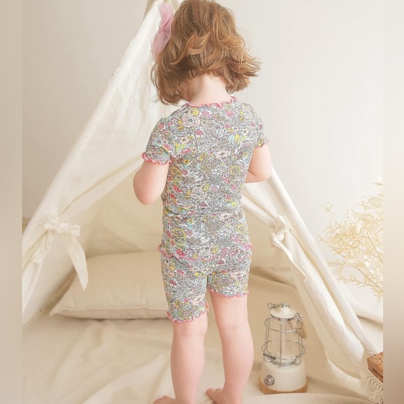 Vaenait Baby Toddler Girl Pajama Set Floral Shorts and Short Sleeve Top Sz 2T - Picture 2 of 14